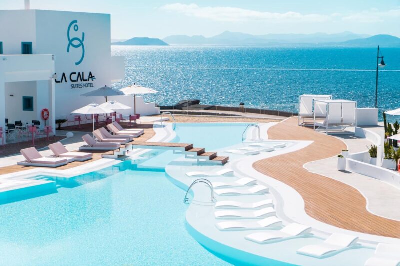 La Cala Suites