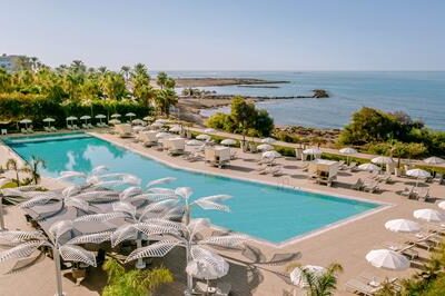 The Ivi Mare By Louis Hotels